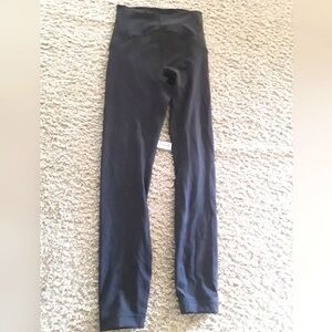 LULULEMON - Size 2 - Black with CreditCard Pocket